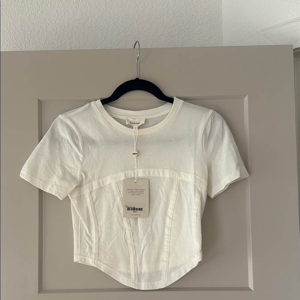 BOHME NWT SIZE SMALL Women's White Short Sleeve Top